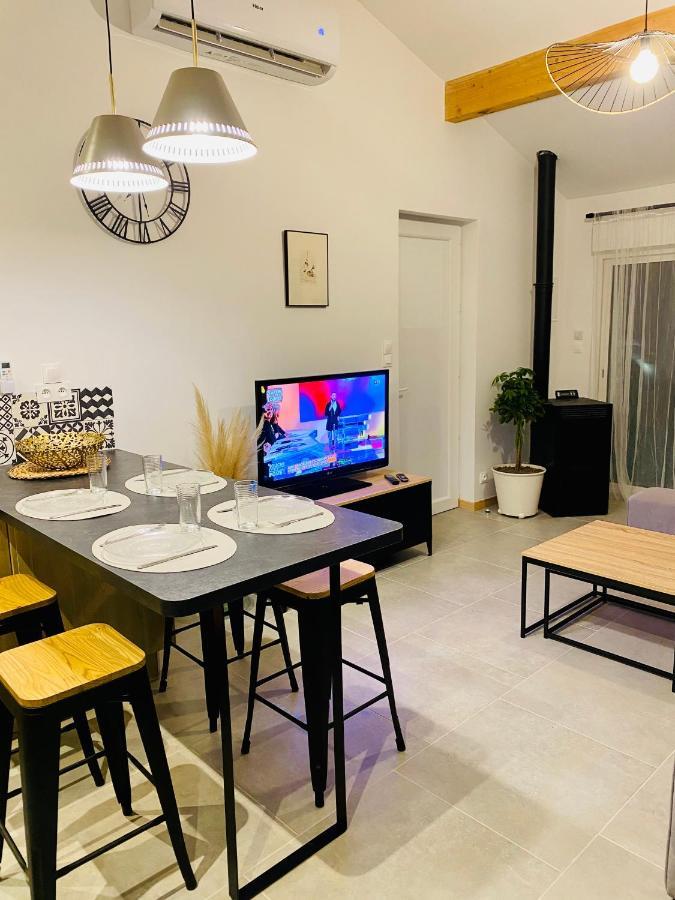 Loft24 Fibre Tout Compris Ussat Eksteriør bilde